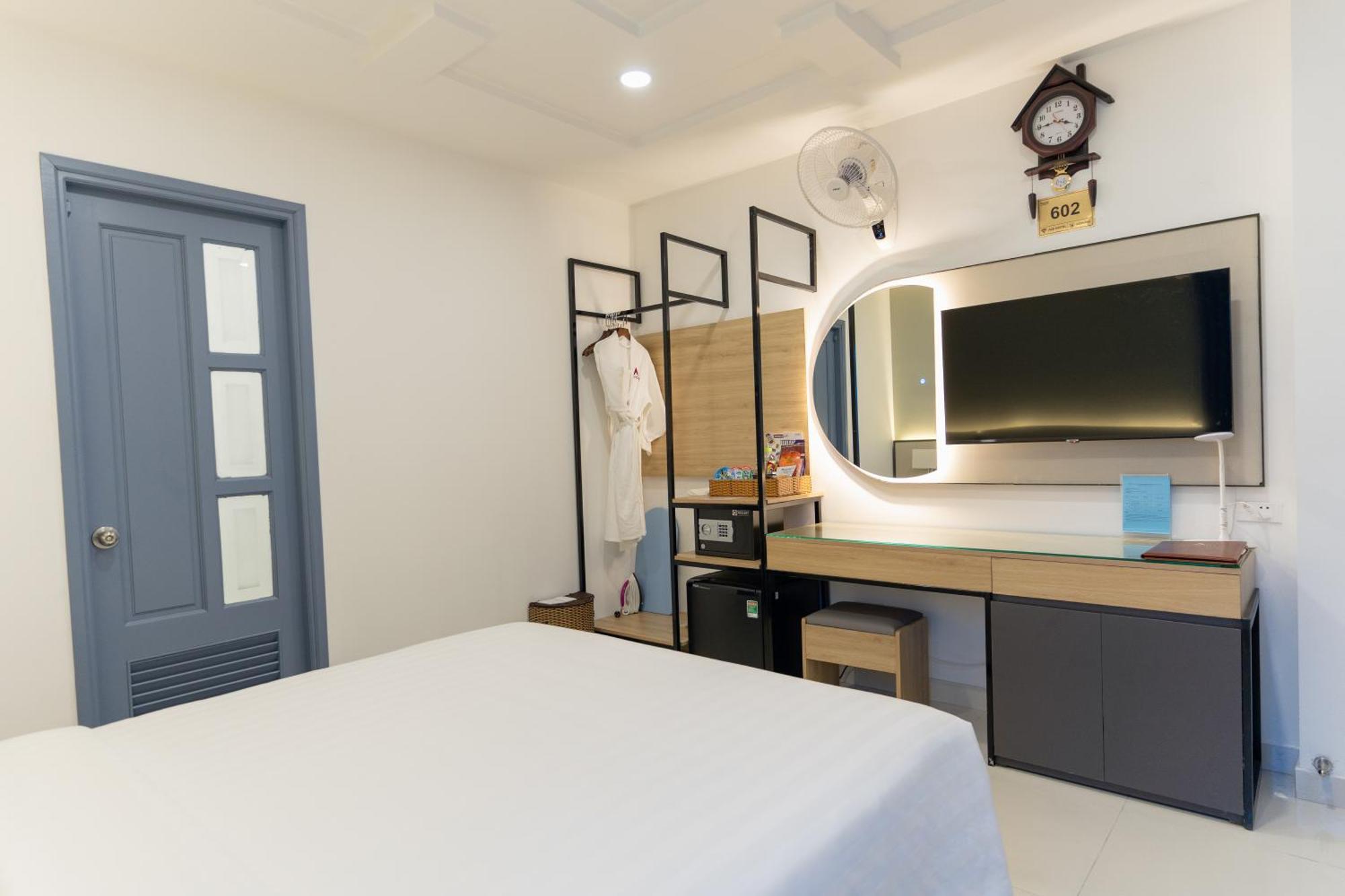 A25 Hotel - 14 Luong Huu Khanh Ho Chi Minh City Exterior photo